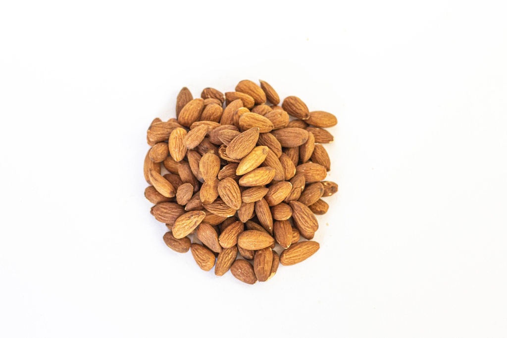 Almendra Entera1 kg.